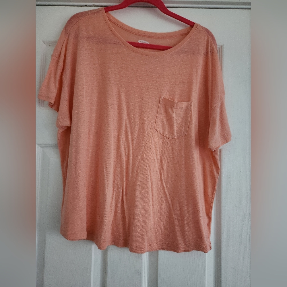Old Navy tshirt